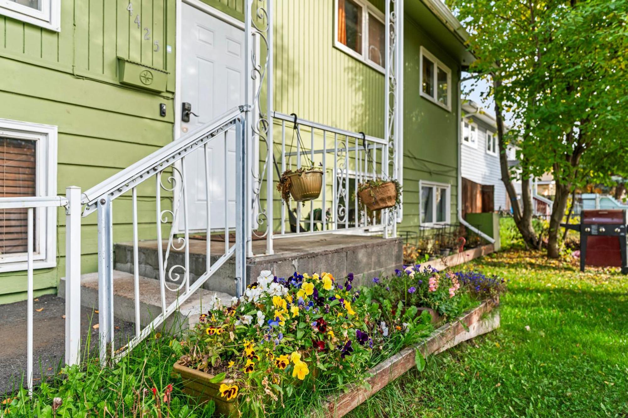 Compact, Comfortable And Cozy Too Anchorage Bagian luar foto